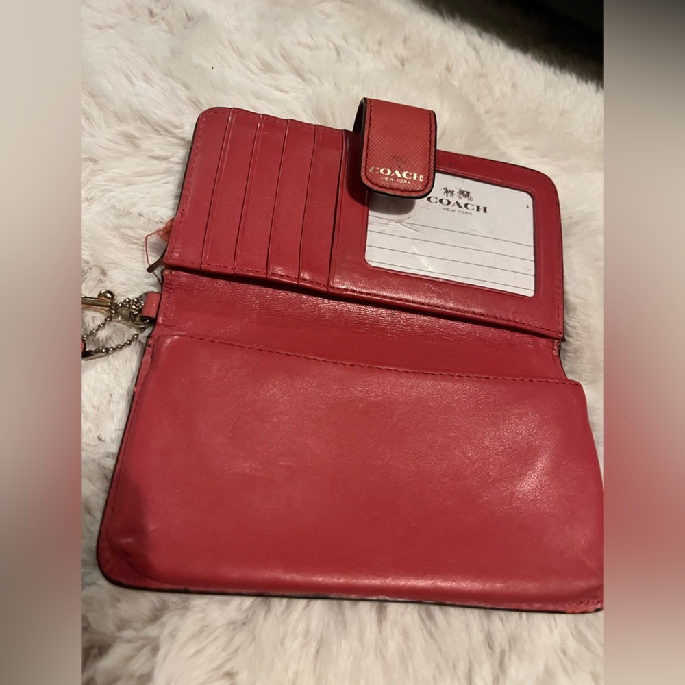 Coach pink leather wristlet wallet well loved luxe quiet luxury classic style - Picture 5 of 11